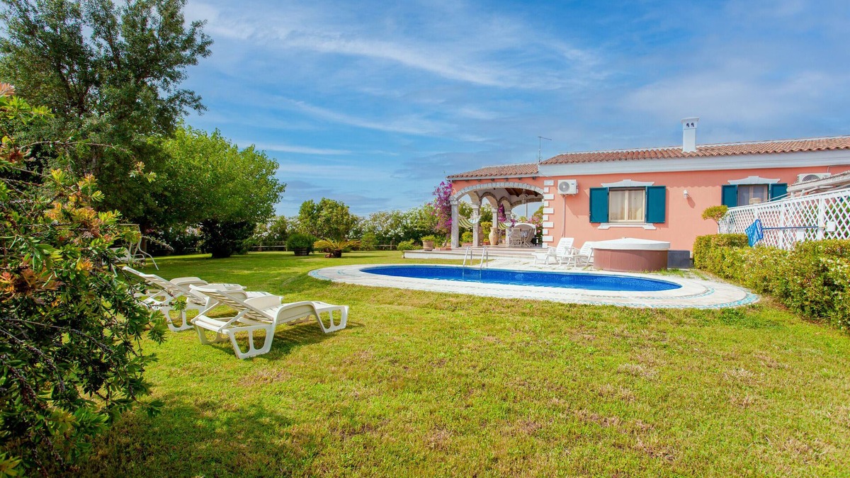 Orosei Villa | "Villa Funtana Cortese" with Private Pool, Wi-Fi & Air Conditioning