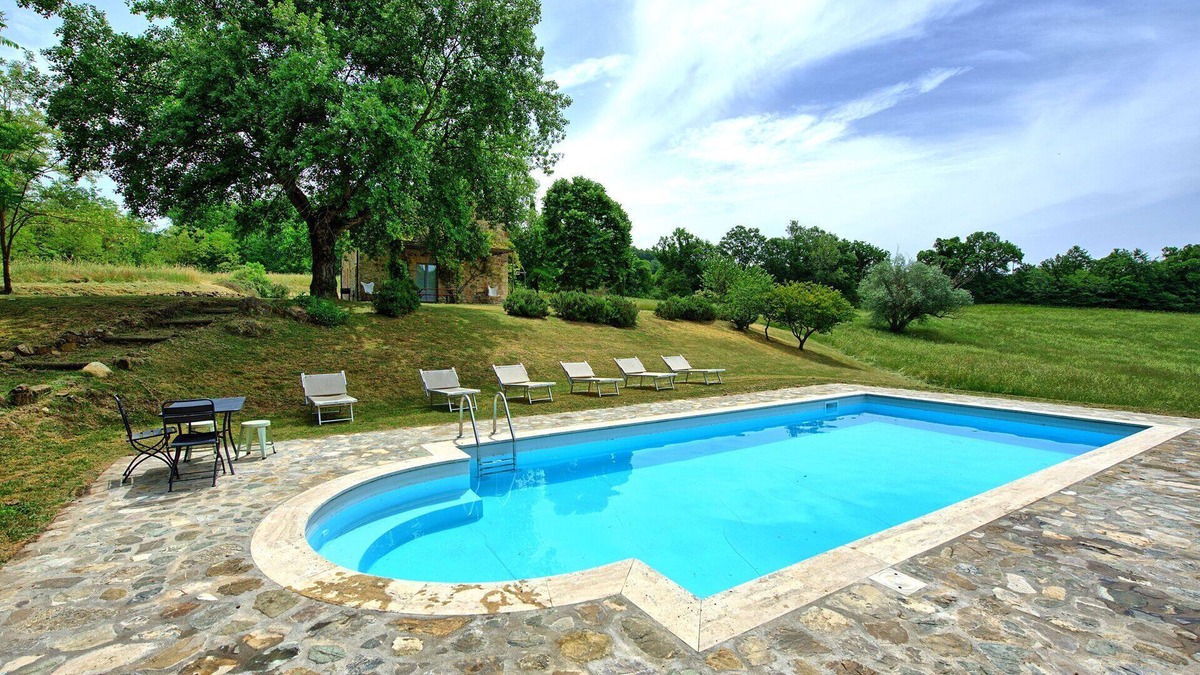 San Casciano dei Bagni Villa | Villa Gualchiere - Holiday Rental in San Casciano dei Bagni, Tuscany