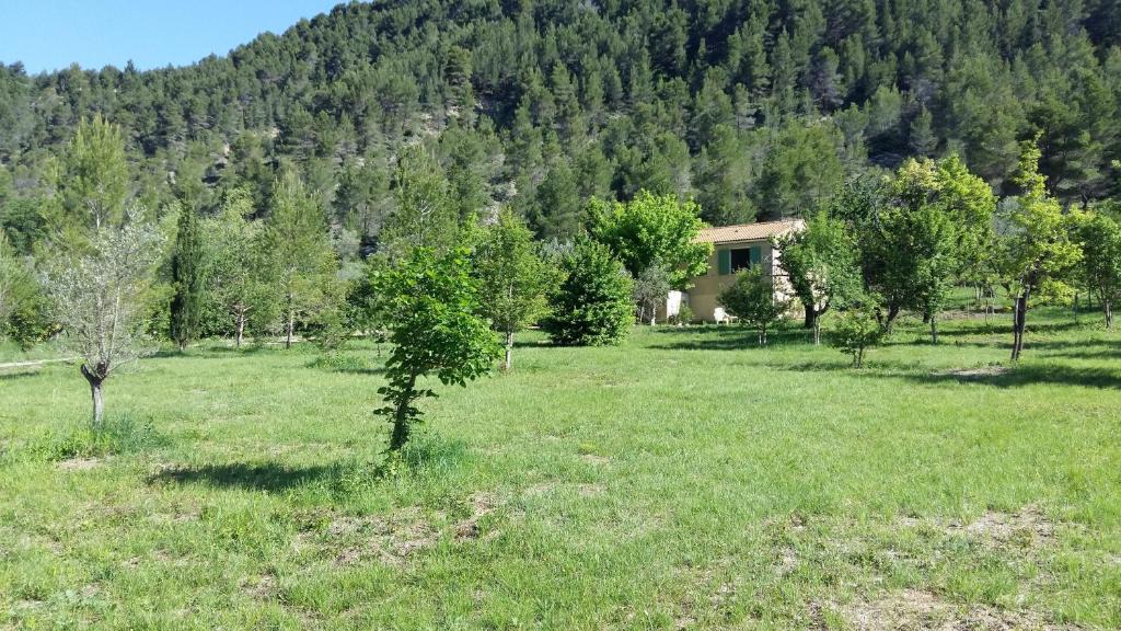 Buis-les-Baronnies House | VILLA GABRIEL, villa entière en pleine nature, wifi