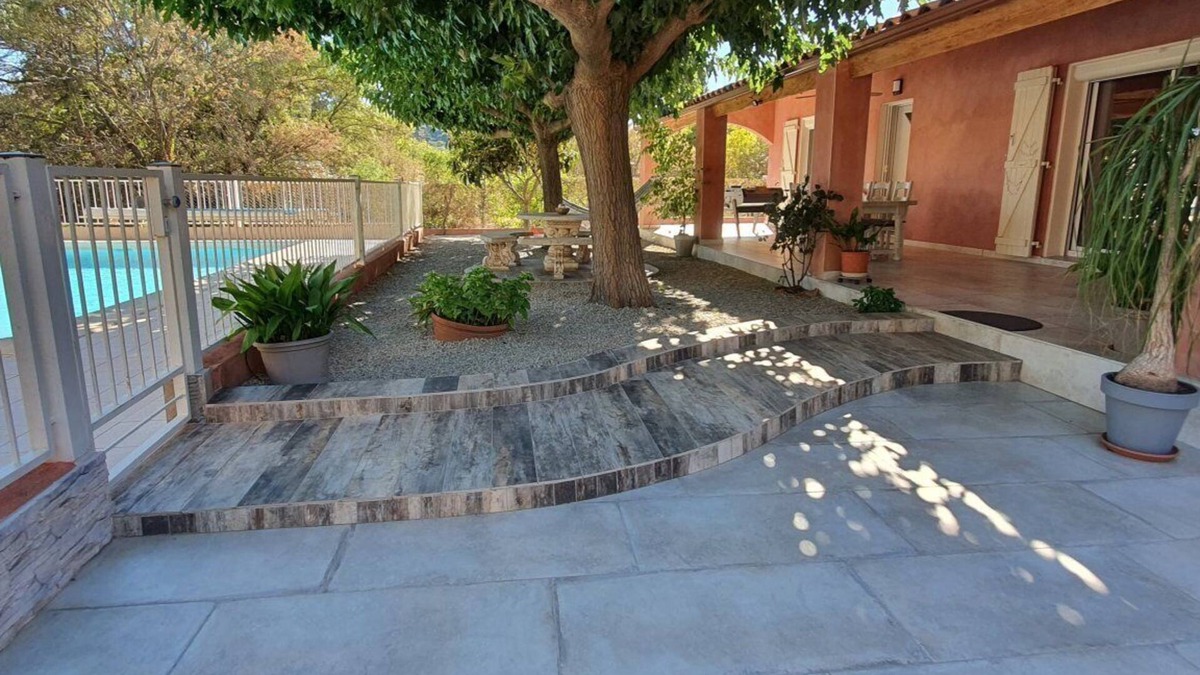 Le Bosc House | Villa garden with pool near Lake Salagou