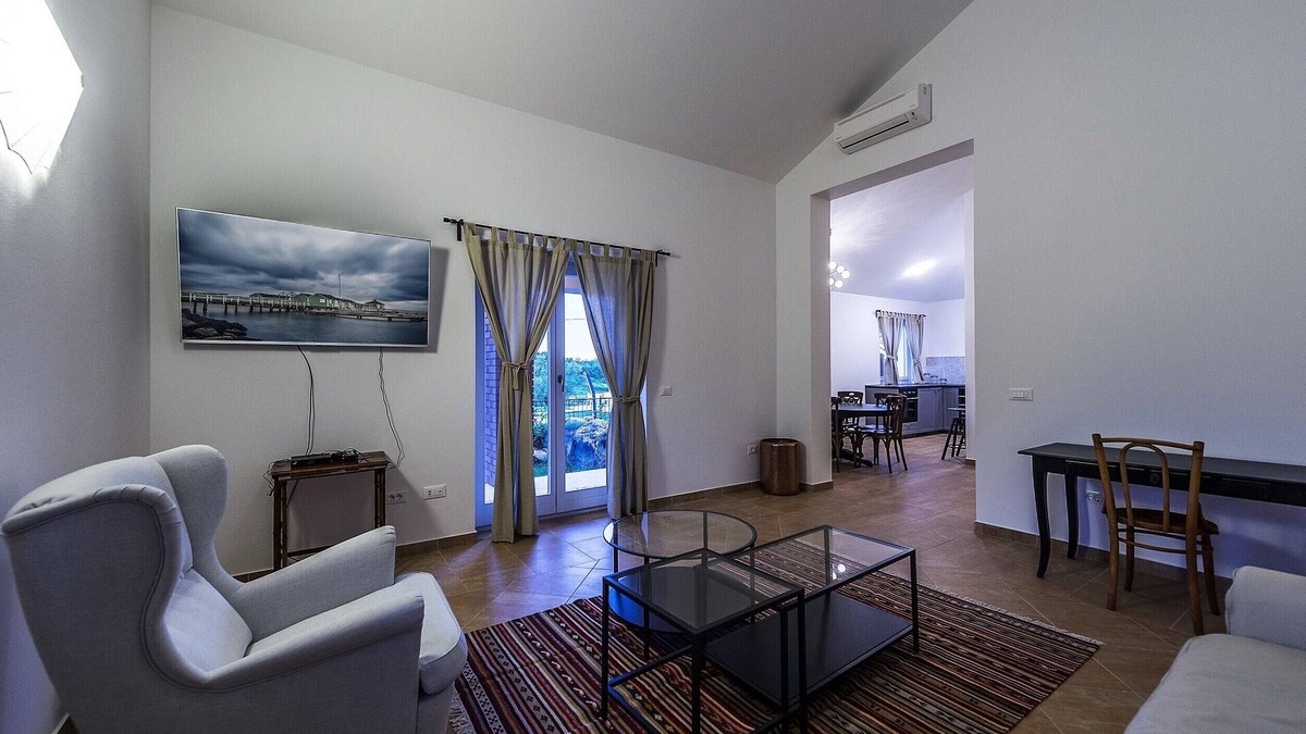 Farini Villa | Villa Gardenia represents an ideal combination of comfort, privacy, home warmth