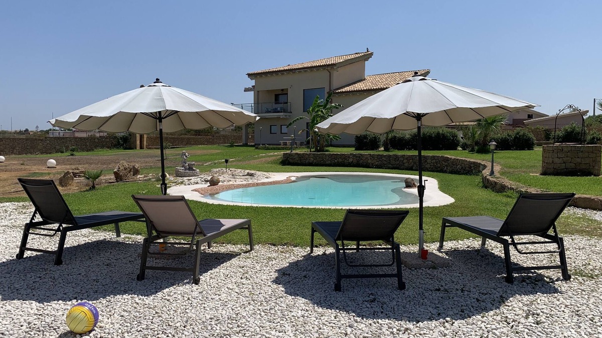 Brucoli Villa | VILLA GIGLIO Brucoli