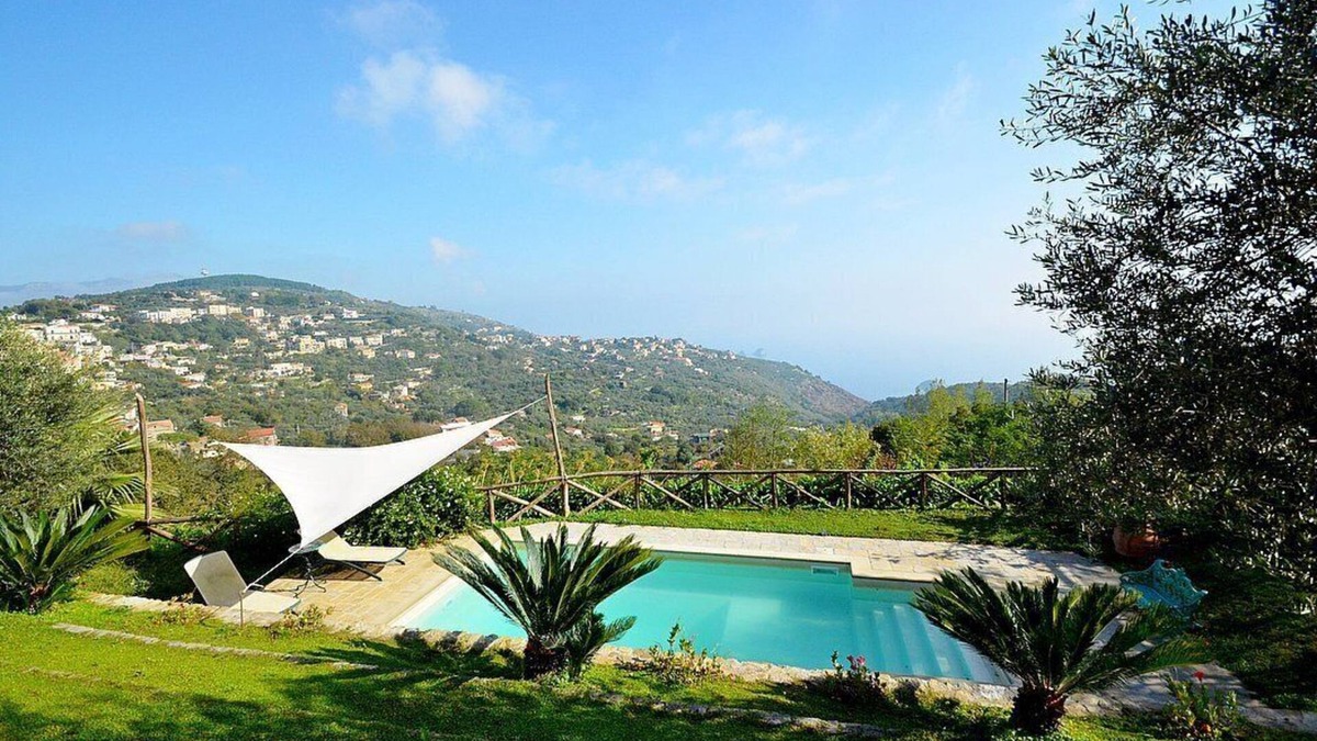 Sant'Agata sui Due Golfi Villa | Villa Gitana: A welcoming two-story villa which faces the sun and the sea, with Free WI-FI.