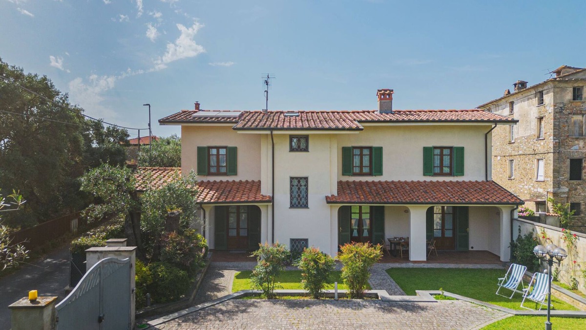 Querceta House | Villa Giuliana by Interhome