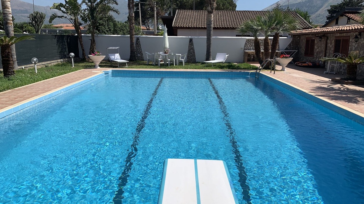 Villa Grazia di Carini Villa | Villa Grace holiday home, swimming pool for exclusive use