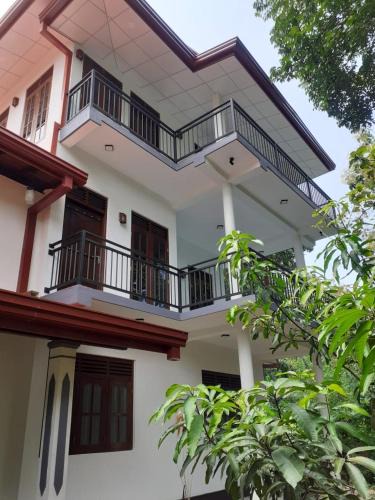 Kamburugamuwa Apartment | VILLA GREEN VILLAGE