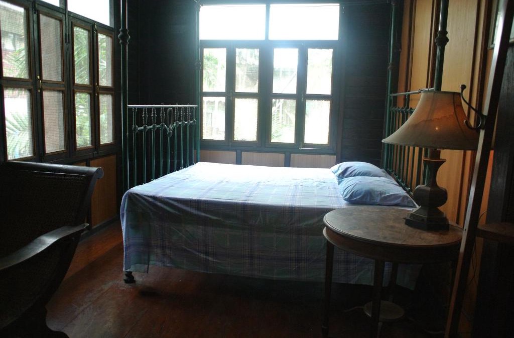 Wat Sam Phraya House | Villa Guest House