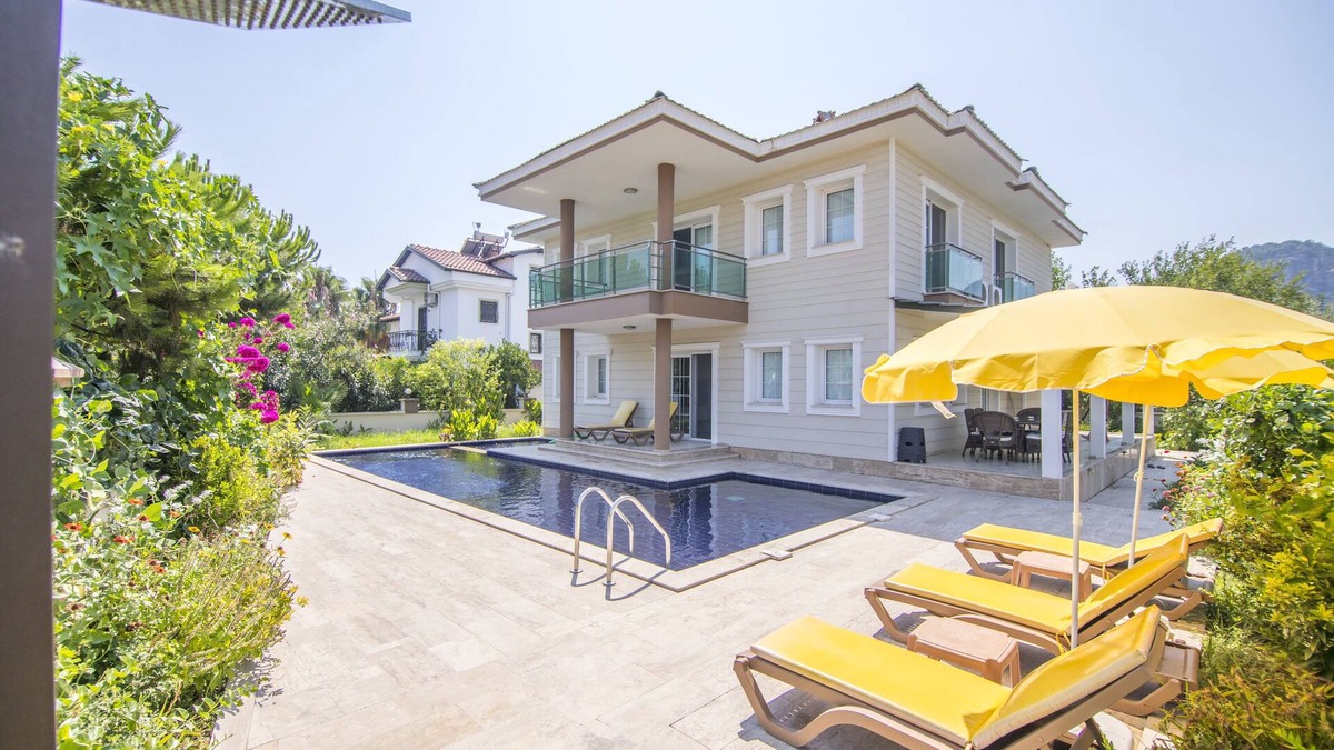 Dalyan City Center Villa | Villa Hadigari with private pool/children pool/jacuzzi and so reasonable price