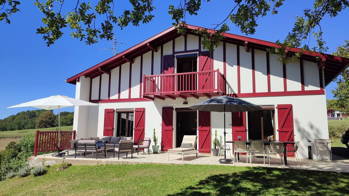 Souraide Villa | Villa "Haritzen Ondoan" 4 bedrooms magnificent view in the Basque Country