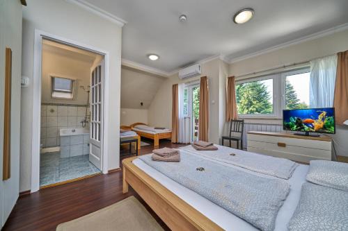 Szentendrei House | Villa Harmónia Panzió