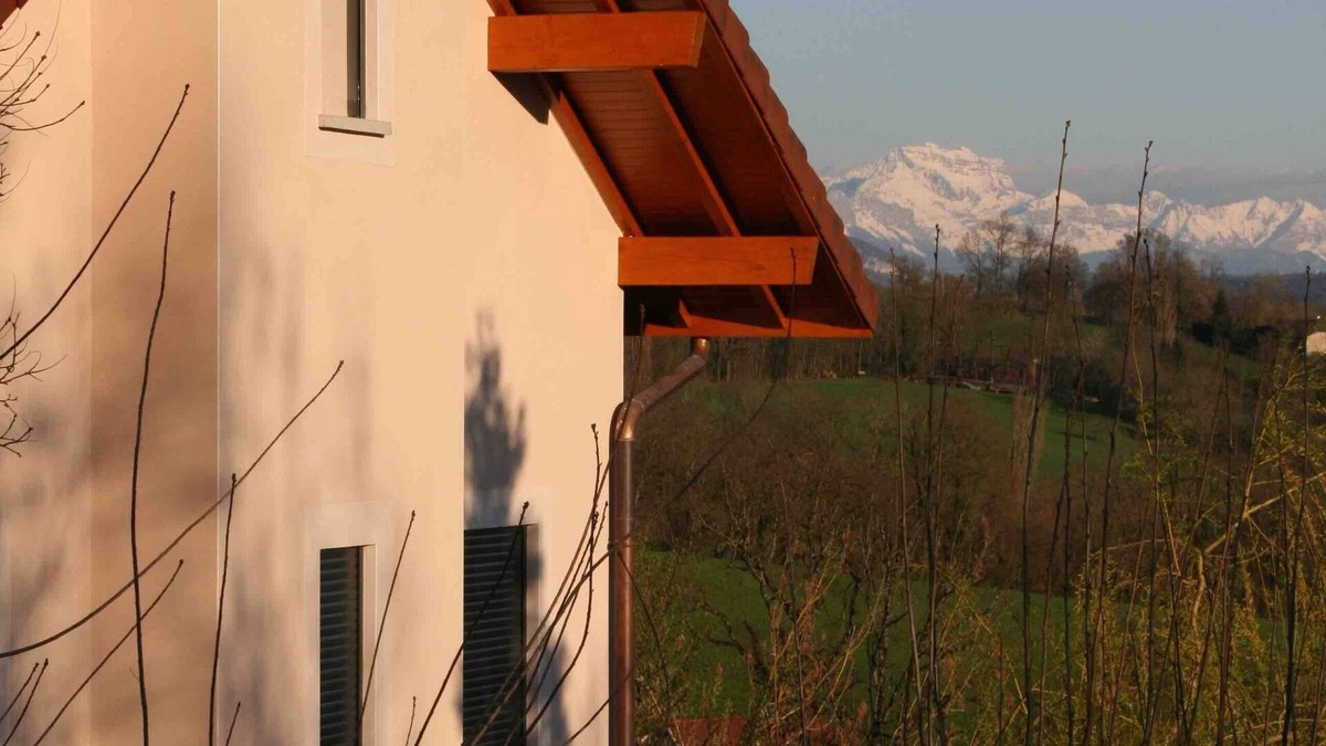 Chessenaz Villa | Villa Haute Savoie, Chessenaz, garden, balcony, near Annecy & Geneva. Calm.