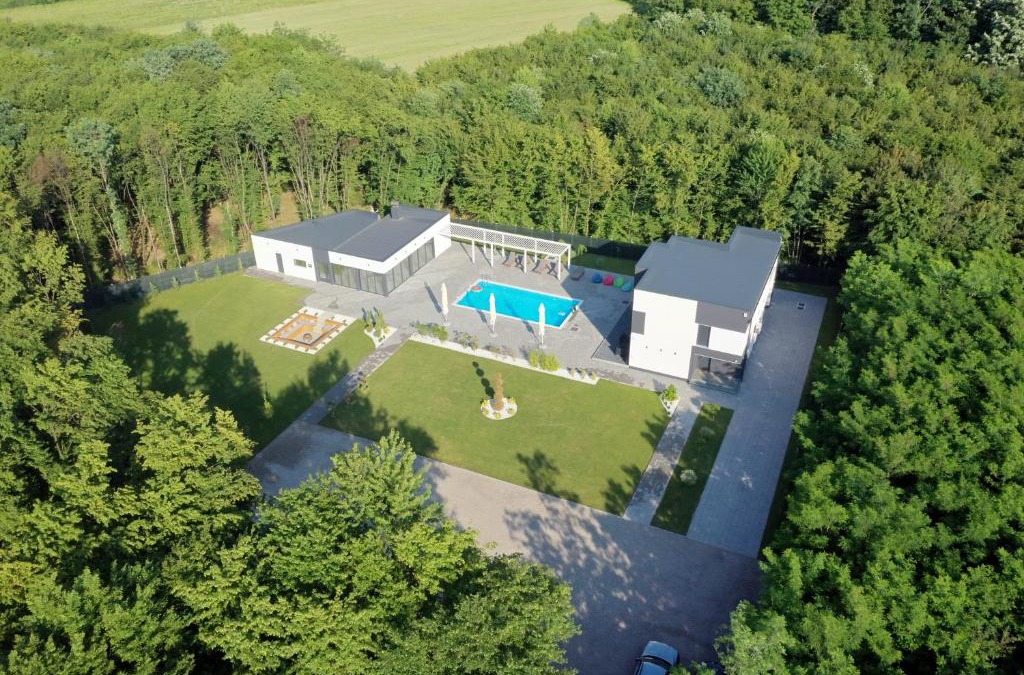 Republika Srpska Villa | Villa Hills