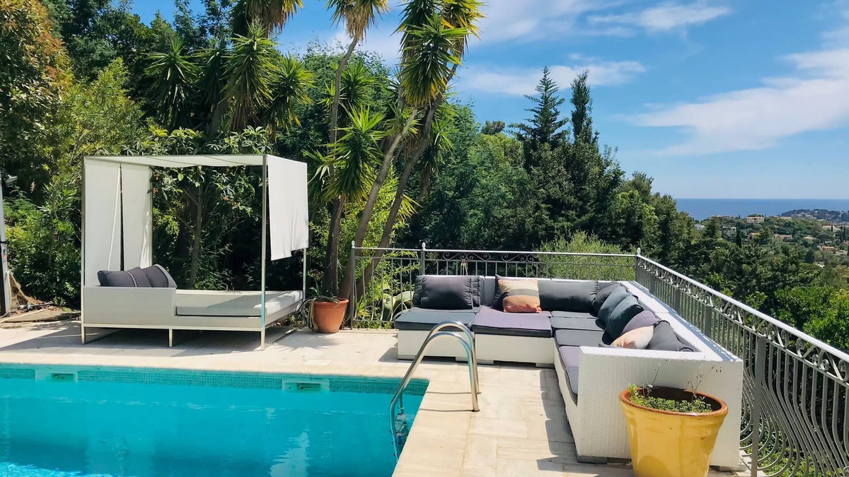 Cavalaire-sur-Mer Villa | Villa Hirondelles, Cavalaire-sur-mer (St Tropez), air conditioning & heated pool