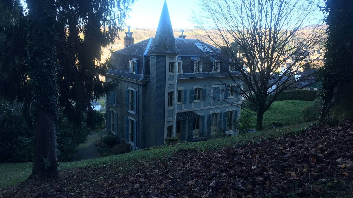 Bagneres-de-Bigorre Villa | Villa Historique Hautes Pyrénées 9 Pers - Domaine Grand Tourmalet Pic du Midi