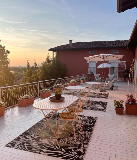 Montichiari Bed & Breakfast | Villa House and Garden B&B