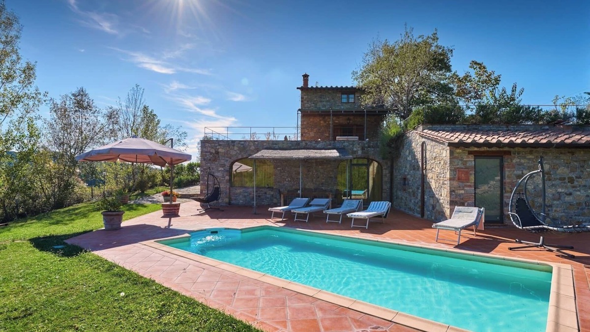 Gaiole in Chianti Villa | Villa il Roseto In Gaiole in Chianti, Tuscany