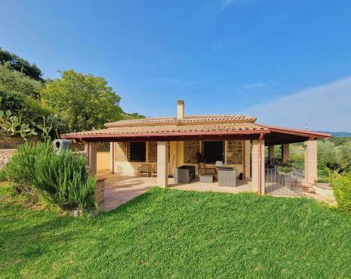 Feroleto Antico House | VILLA in 8 ettari di campagna, a 20' dal mare
