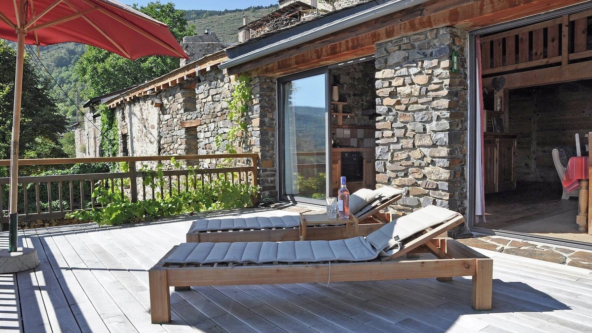 Ayguatebia-Talau House | Villa in Ayguatébia-Talau with Garden & BBQ