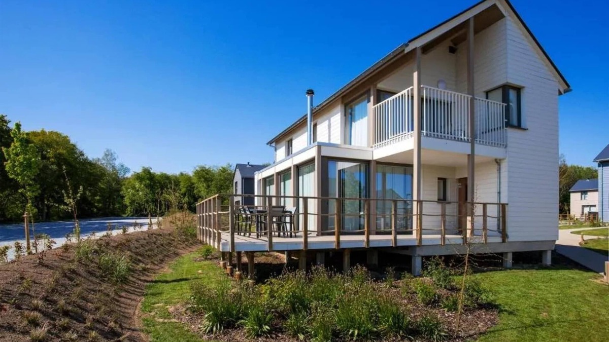 Froidchapelle Villa | Villa in Belgium with Private Terrace