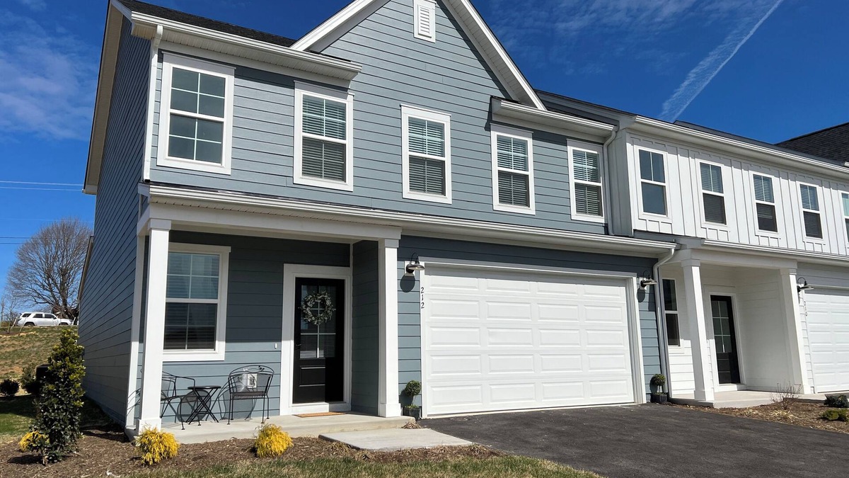 Blacksburg House | Villa in Blacksburg, New Villa On Addison Court -Blacksburg, VA