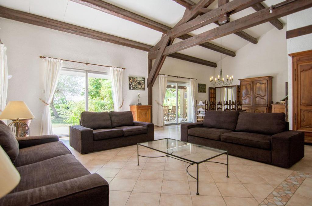 Campagnan Villa | Villa in Campagnan with Pool and Vineyard Views
