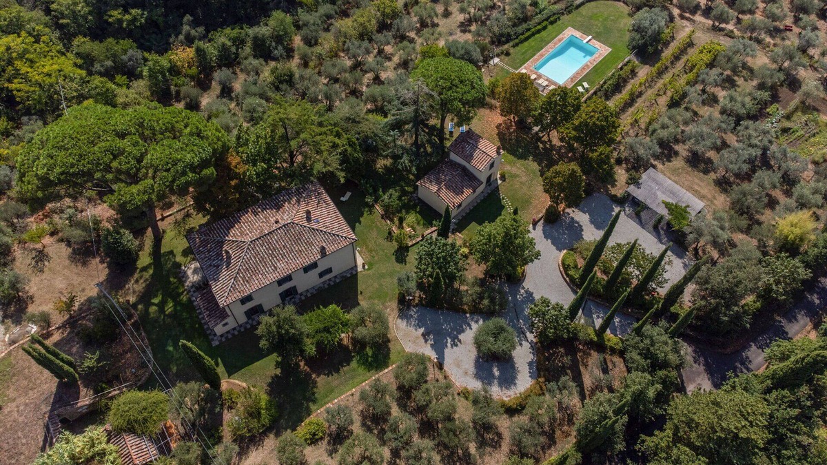 San Pietro a Cegliolo Villa | Villa in Cegliolo with 7 bedrooms sleeps 14