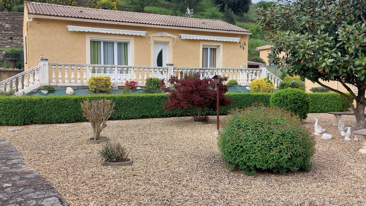 Le Collet-de-Deze Villa | Villa in Cévennes comfortable, recent fully equipped on 1000 m2 of garden