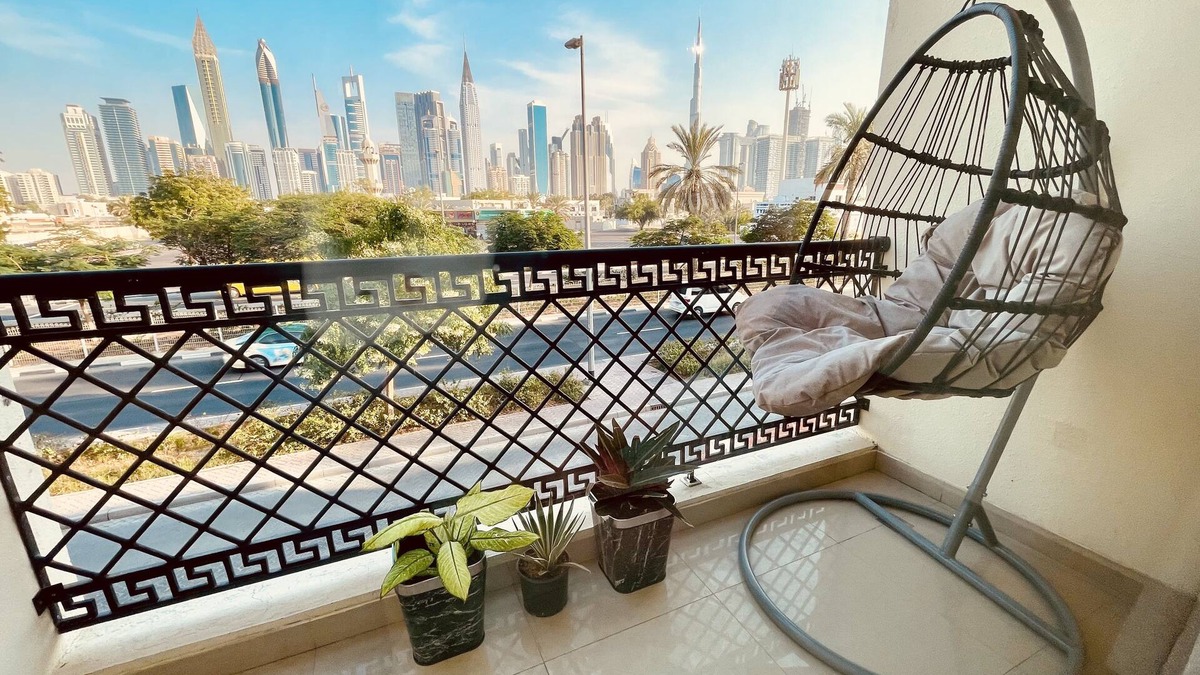 Al Satwa Villa | Villa in downtown - sky view