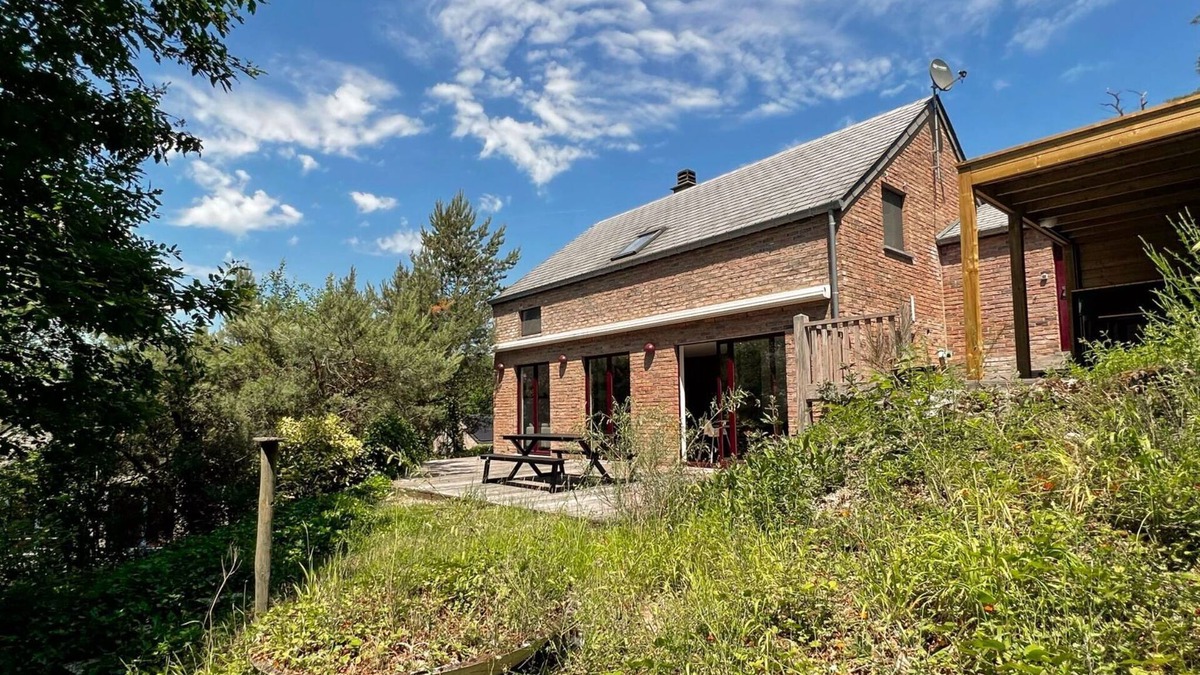 Barvaux House | Villa in Durbuy with Jacuzzi & Golf Access