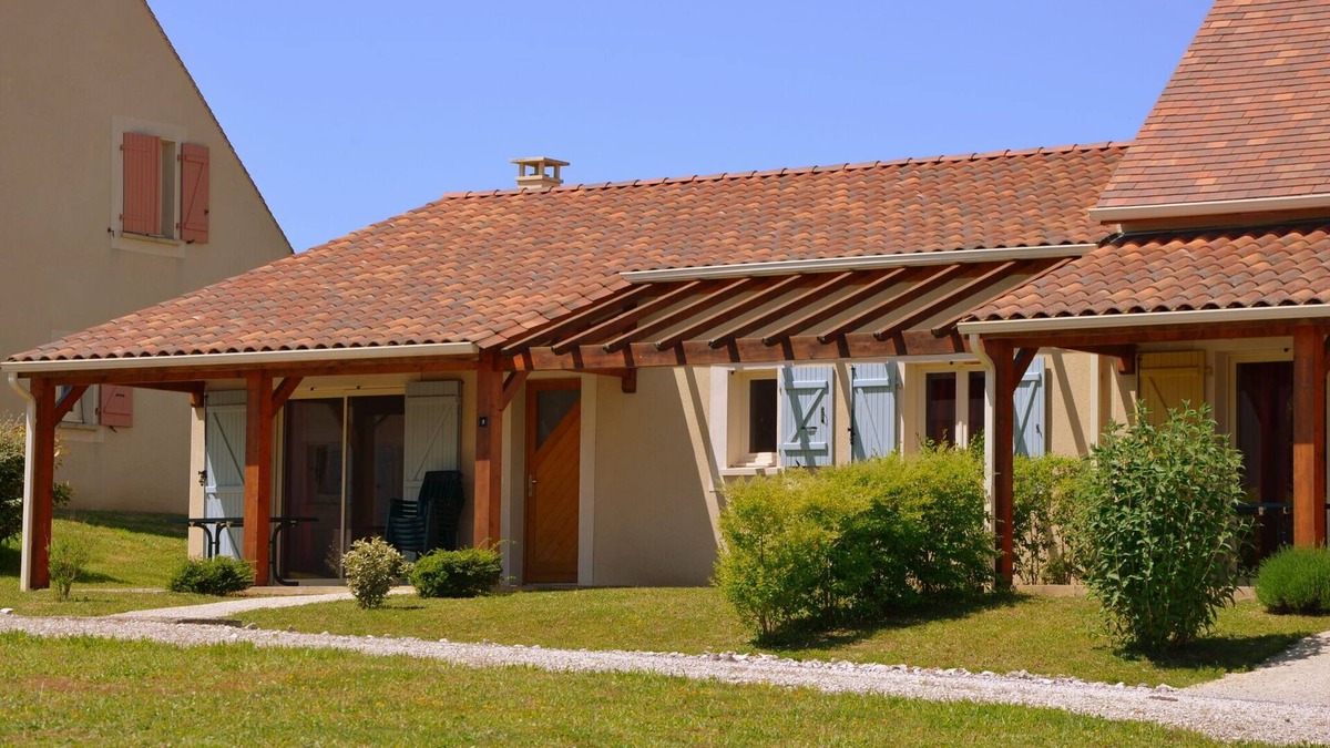 Lanzac House | Villa in France with Private Garden