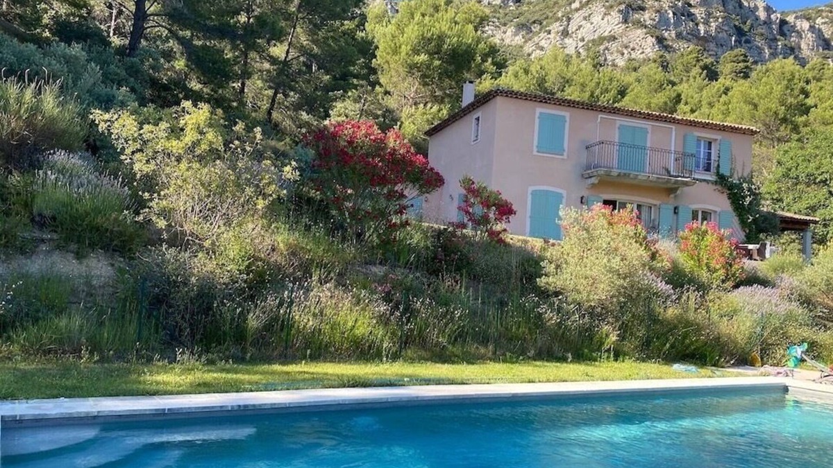 Vauvenargues Villa | Villa in front of the sainte Victoire 10 min from Aix en Provence