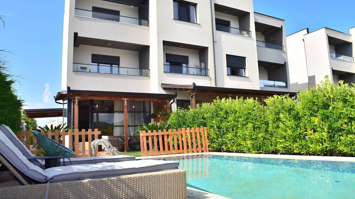 Qerek Apartment | Villa in Gjiri i Lalzit near Beduin Beach