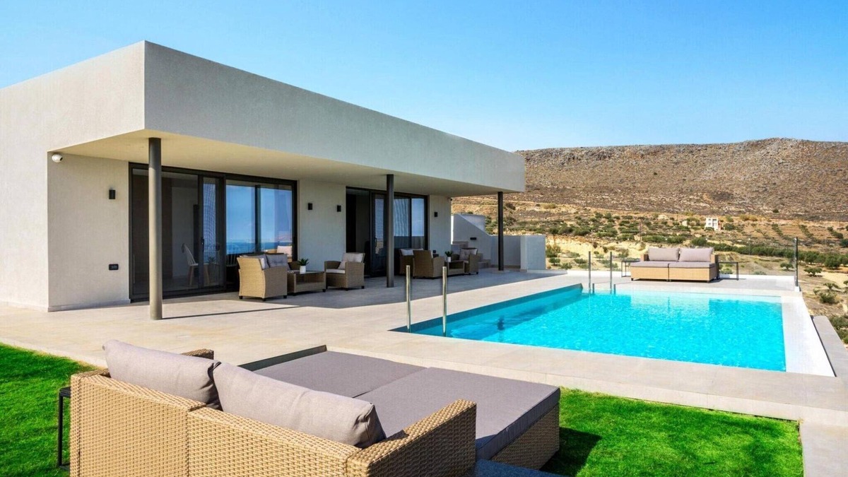 Gournai Villa | Villa in Gournes with Private Pool & Sea Views
