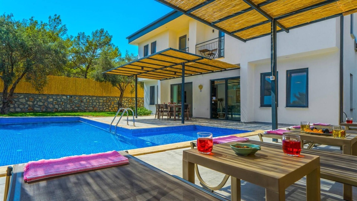 Patara Villa | Villa in Kas with Pool, Jacuzzi, Garden and Porch