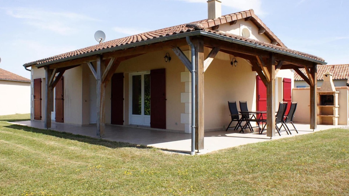 Les Forges House | Villa in Les Forges with Golf and Pool