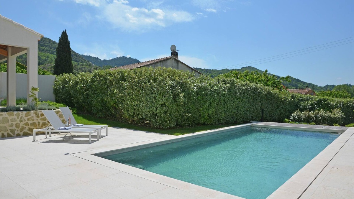 Malaucene Villa | Villa in Malaucène with Heated Pool