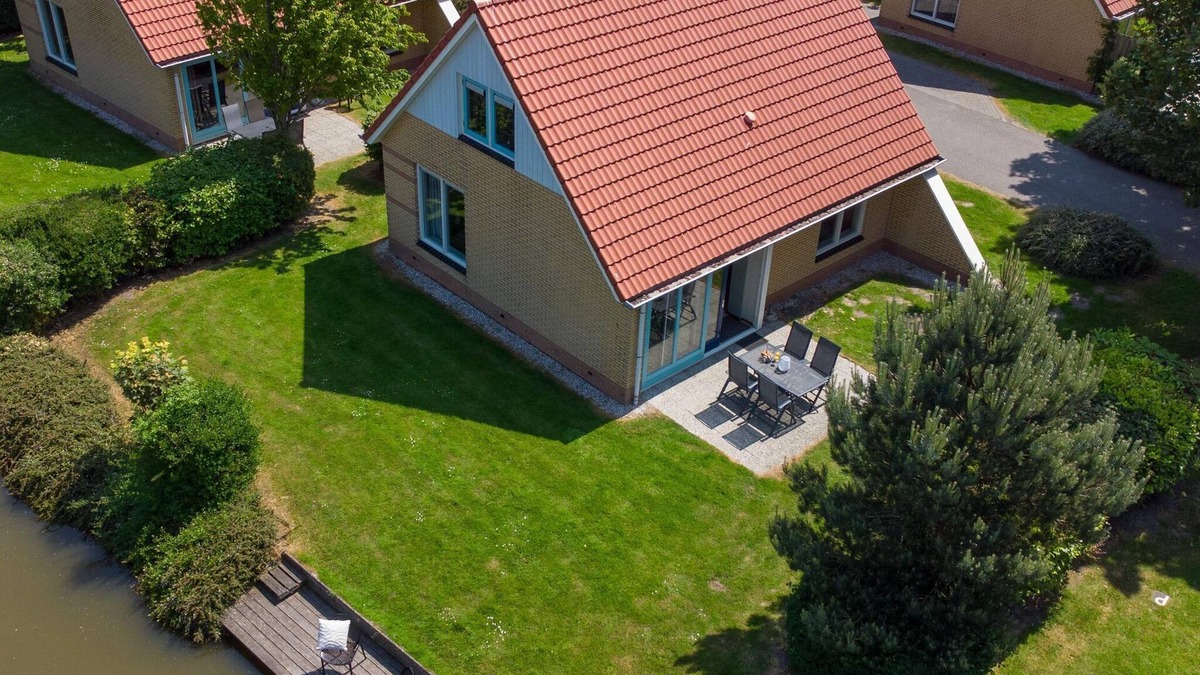 Andijk House | Villa in Medemblik near Waterfront