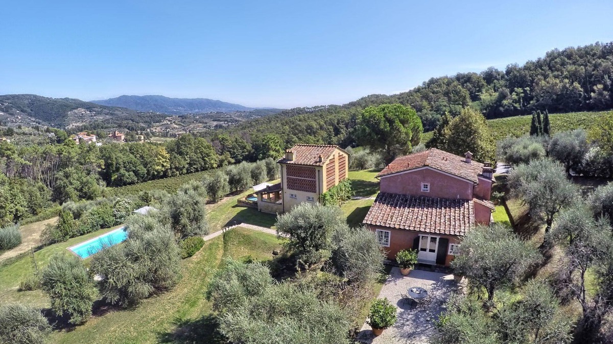 Lucca Villa | Villa in Mutigliano with 5 bedrooms sleeps 10