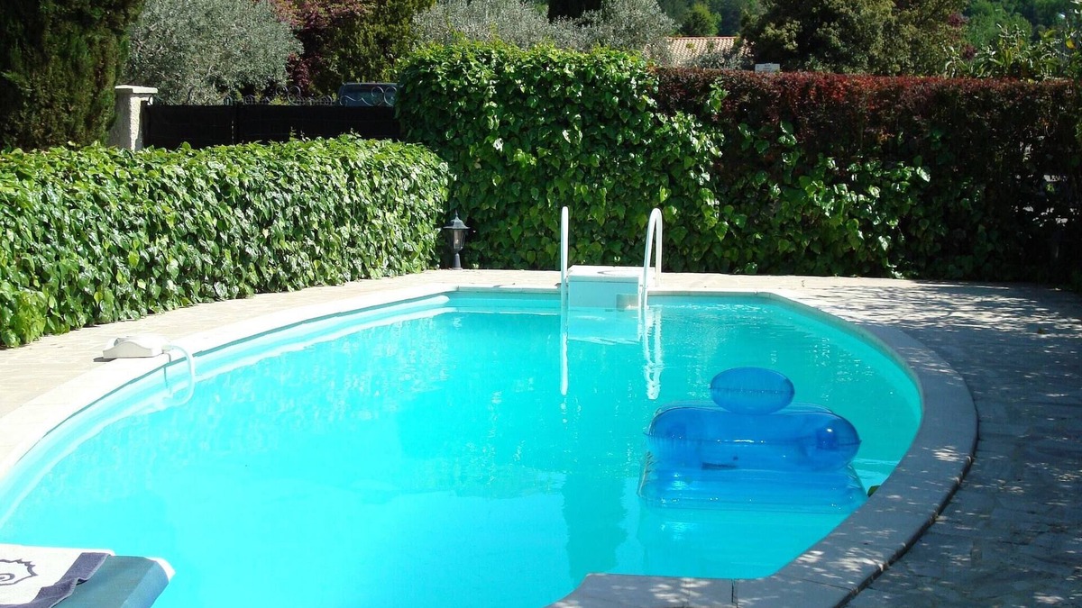 Nyons Villa | Villa in Nyons with Pool near Creek