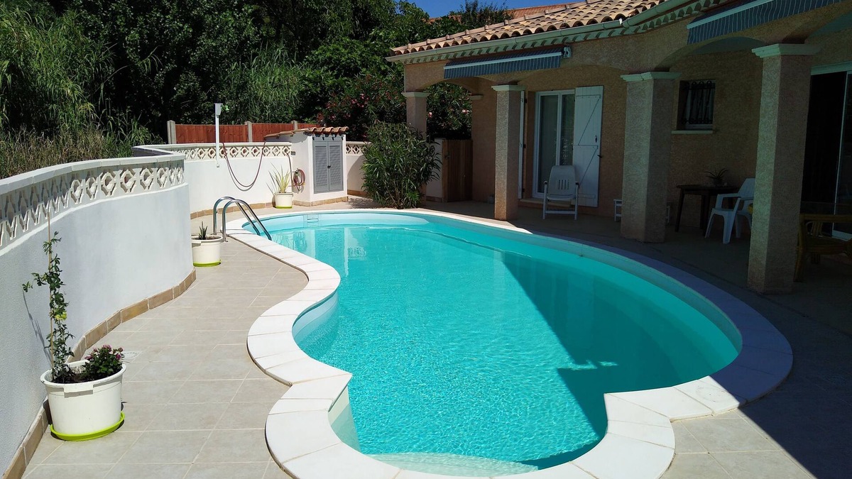 Peret House | Villa in Peret 34800 a village near Clermont Le Herault, Pezenas, Bezier Airport