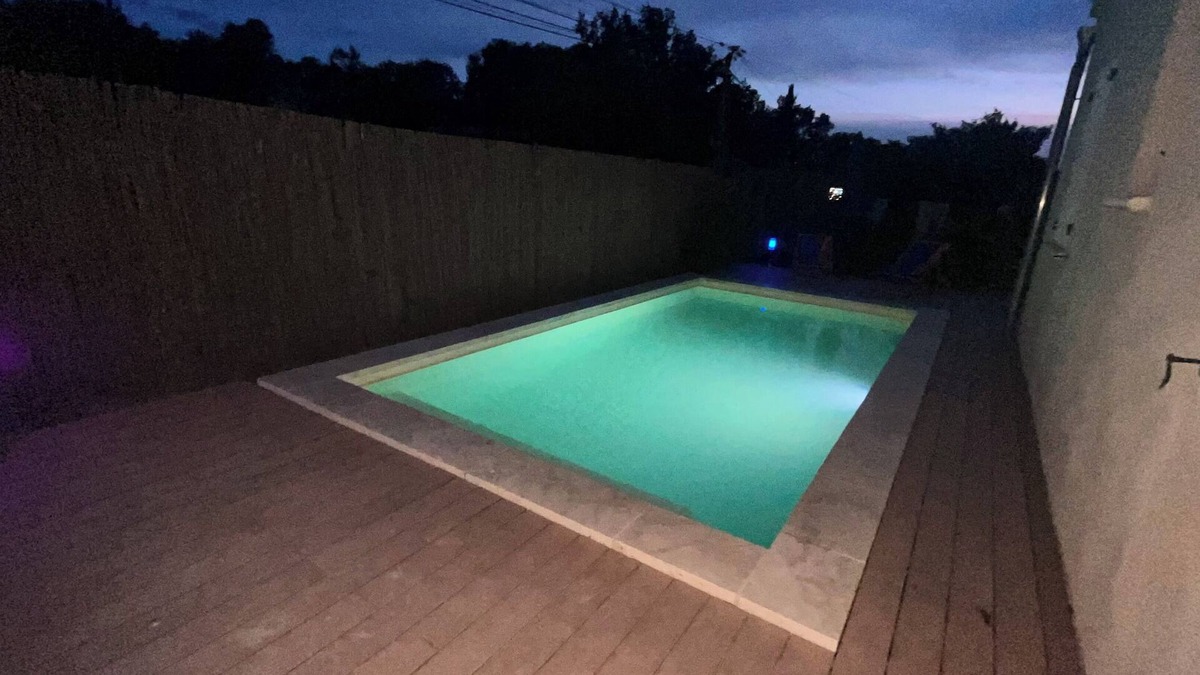 Malemort-du-Comtat Villa | Villa in Provence Swimming pool and SPA