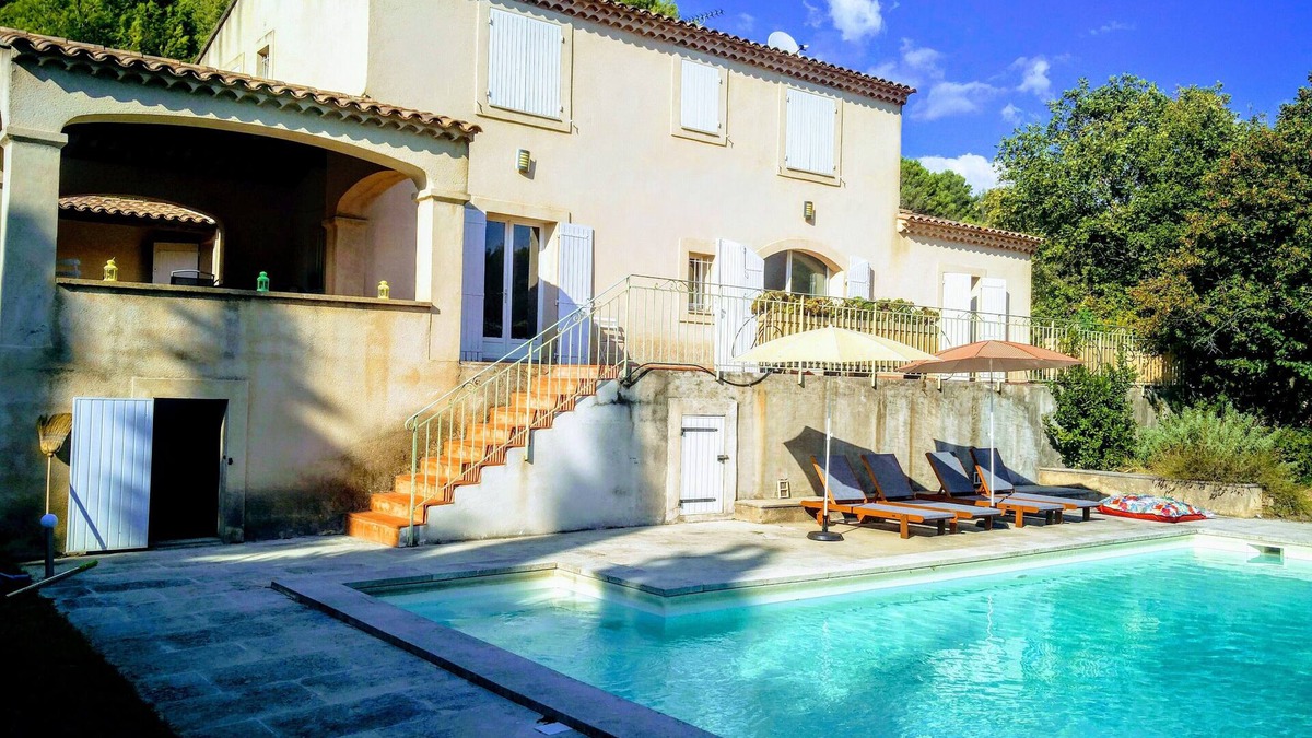 Rognes Villa | Villa in provence/near luberon in quiet area, 4 bedrooms with private pool & garden