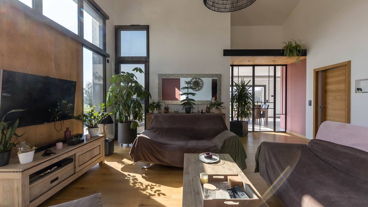 Saint-Corneille Villa | Villa in Saint-Corneille with Private Jacuzzi