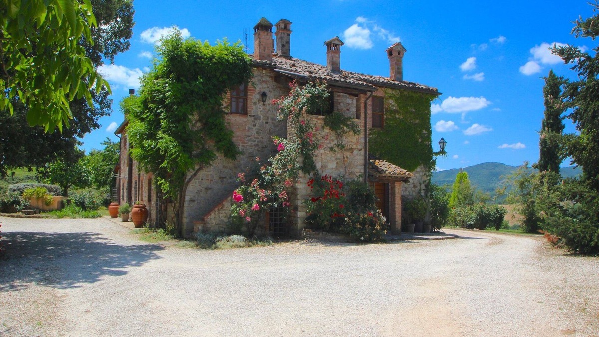 San Venanzo Villa | Villa in San Venanzo with Pool and Sauna
