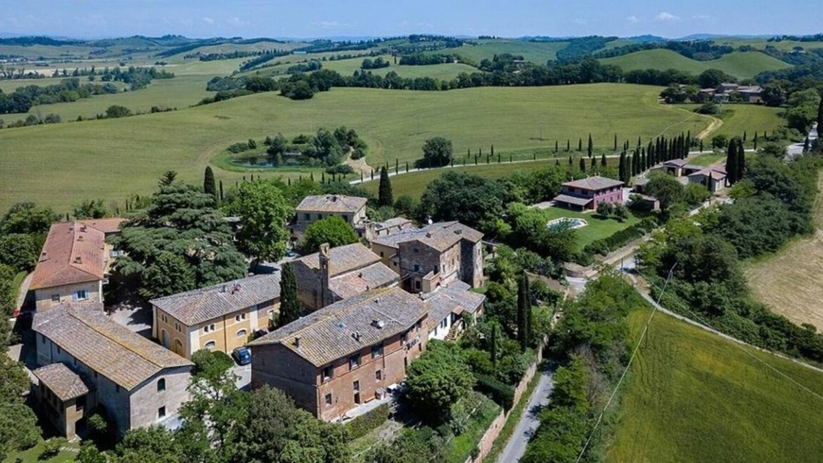 Buonconvento Villa | Villa in Serravalle with 5 bedrooms sleeps 10