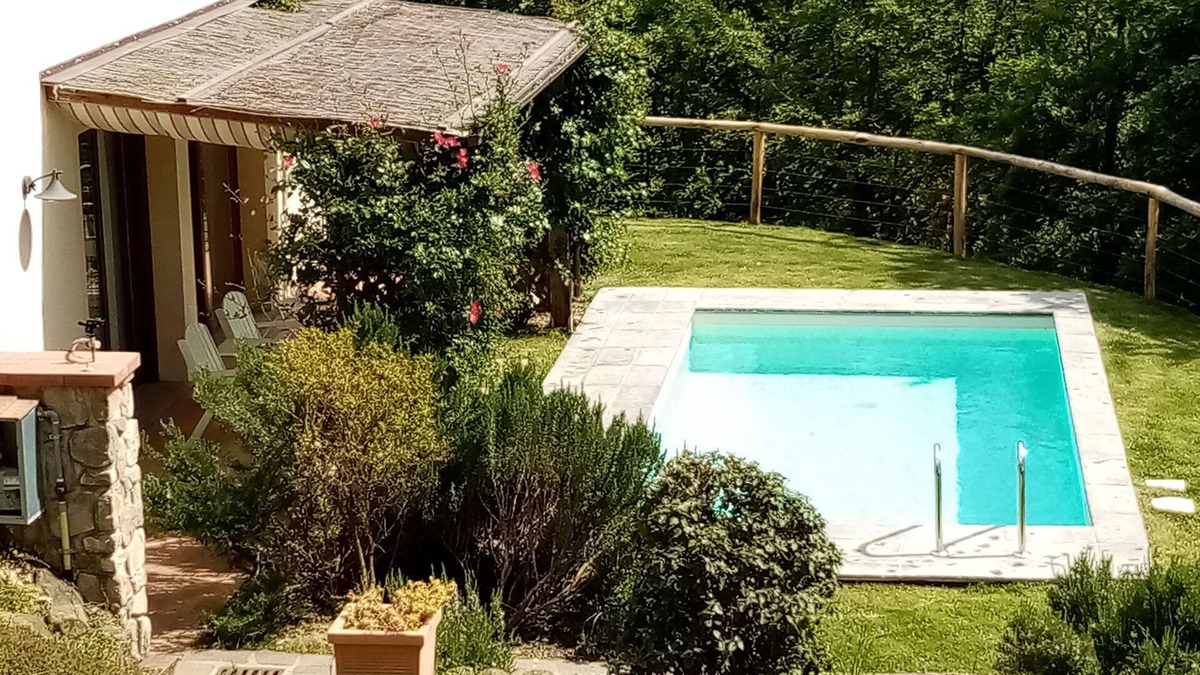 Uzzano Villa | villa in the green | street number 2