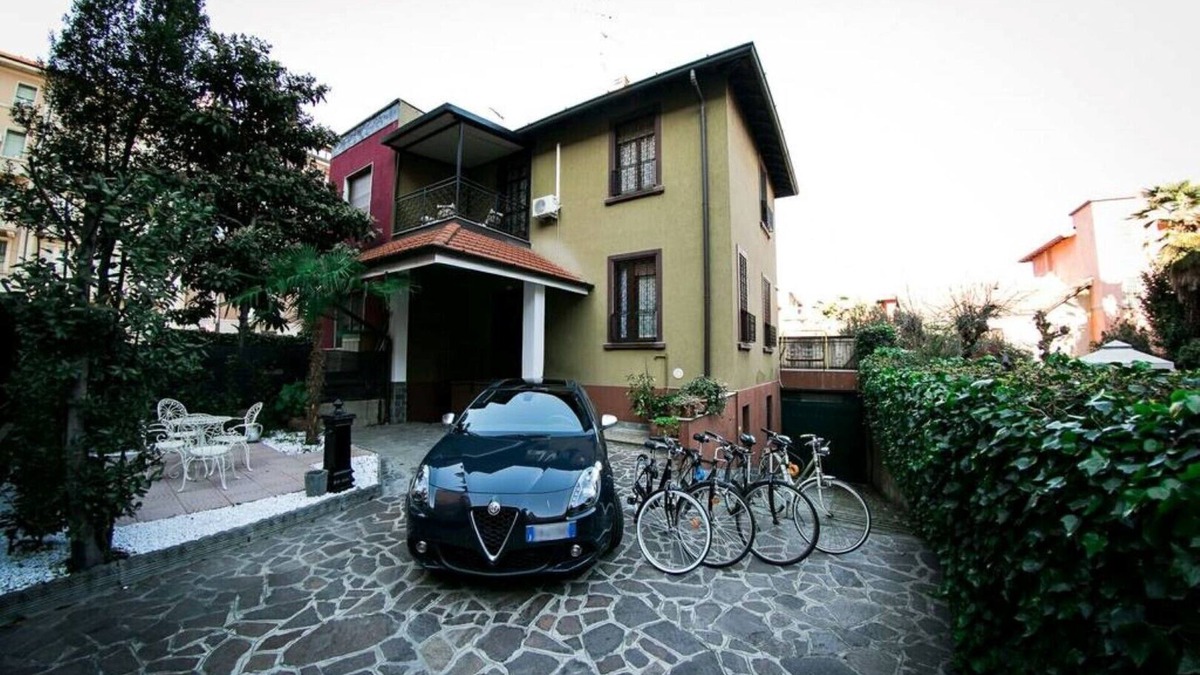Zona Zara Villa | VILLA in the heart of MILAN (6 people)