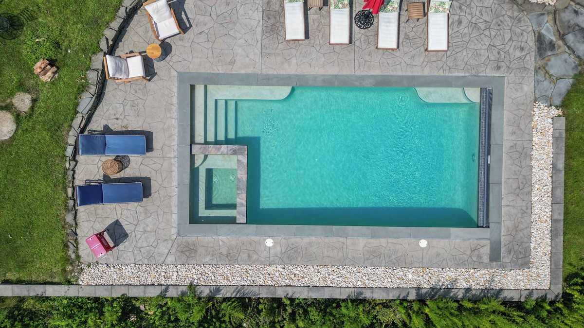 Effort House | Villa in the Sky - View! Private Pool! Hot Tub!