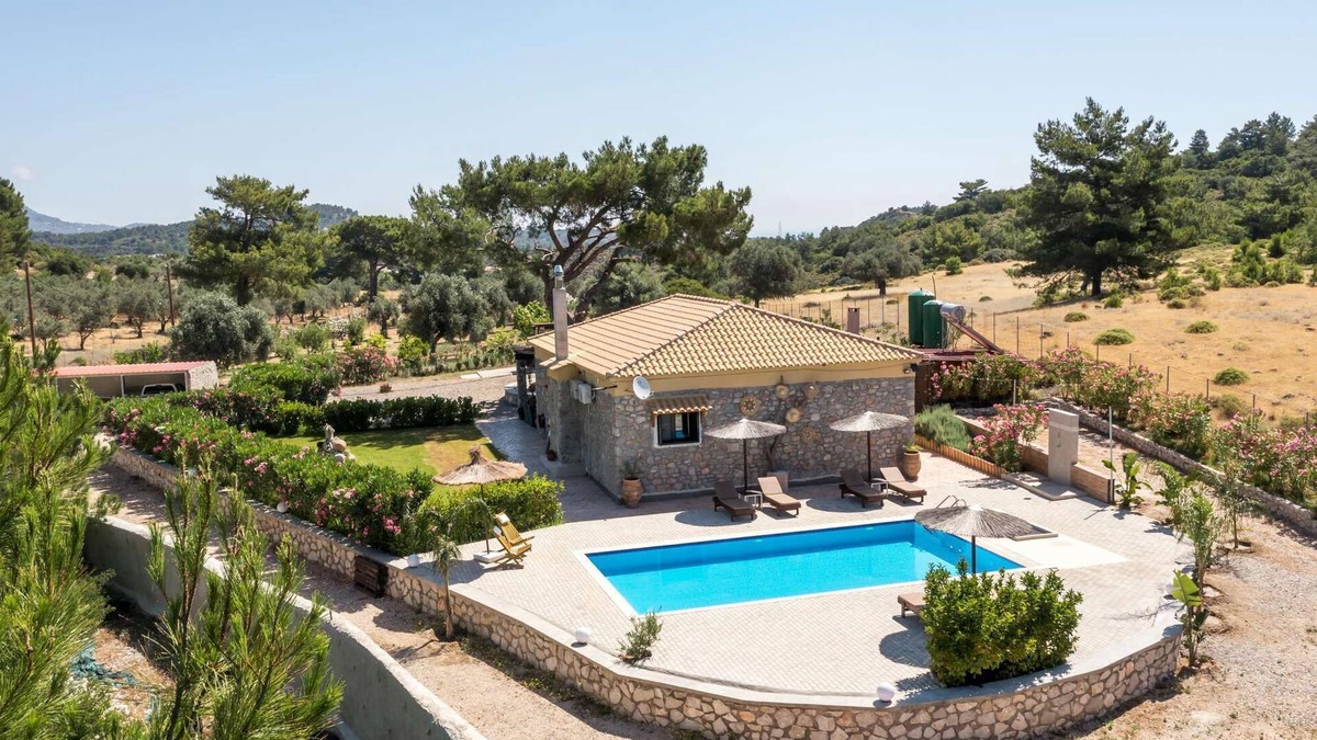 Filerimos Villa | Villa In The Woods
