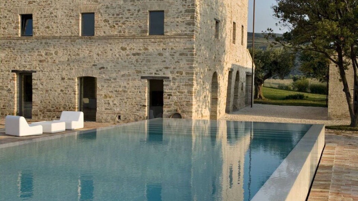 Treia Villa | Villa in Treia with 5 bedrooms sleeps 11